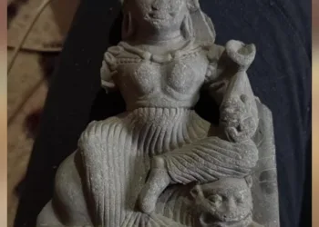 Rare Durga Idol Retrieved from River Jhelum, Baramulla Police Ensure Safe Transfer to Archaeology Dept