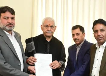 Javed Ahmed Marchal Meets Lieutenant Governor; Discusses SDM Posting and Key Issues of Karnah