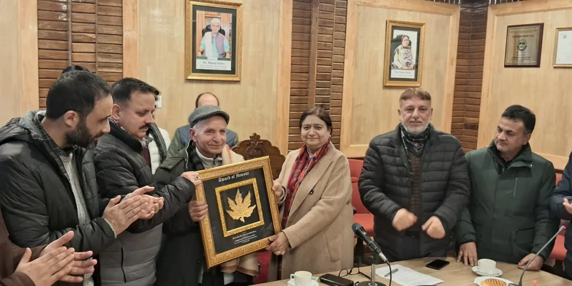 KU felicitates Padma Shri Awardee Prof Shafi Shauq