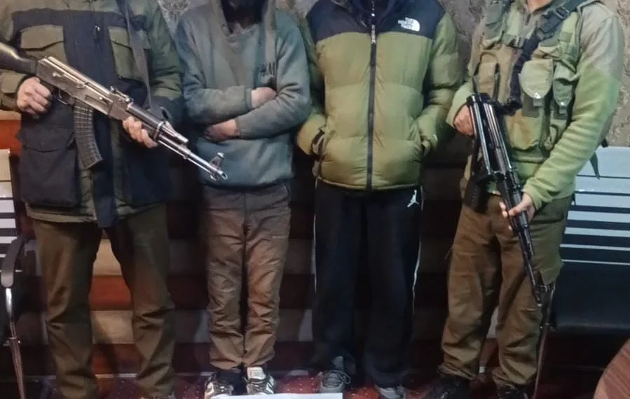 Baramulla Police Apprehends Two Persons with Brown Sugar-like Substance in Tangmarg
