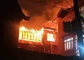 Blaze Rages Through Multiple Houses in Habbakadal, Srinagar; F&ES on Job