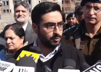 Traffic Decongestion Around Healthcare Hubs Being Fast-Tracked in Srinagar: DC Akshay Labroo