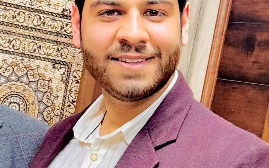 Dal Lake Turning Coolant-Green: Adv. Maroof Khan Calls for Urgent, Collective Action to Restore, Sanctity of Kashmir’s Living Heritage