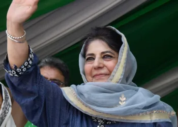 Mehbooba Mufti Greets Kashmiri Pandits on Navreh, Extends Wishes on Navratri