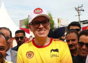 “May Shut Petrol Pumps If Panic Buying Continues; No Shortage of Fuel”: CM Omar Abdullah