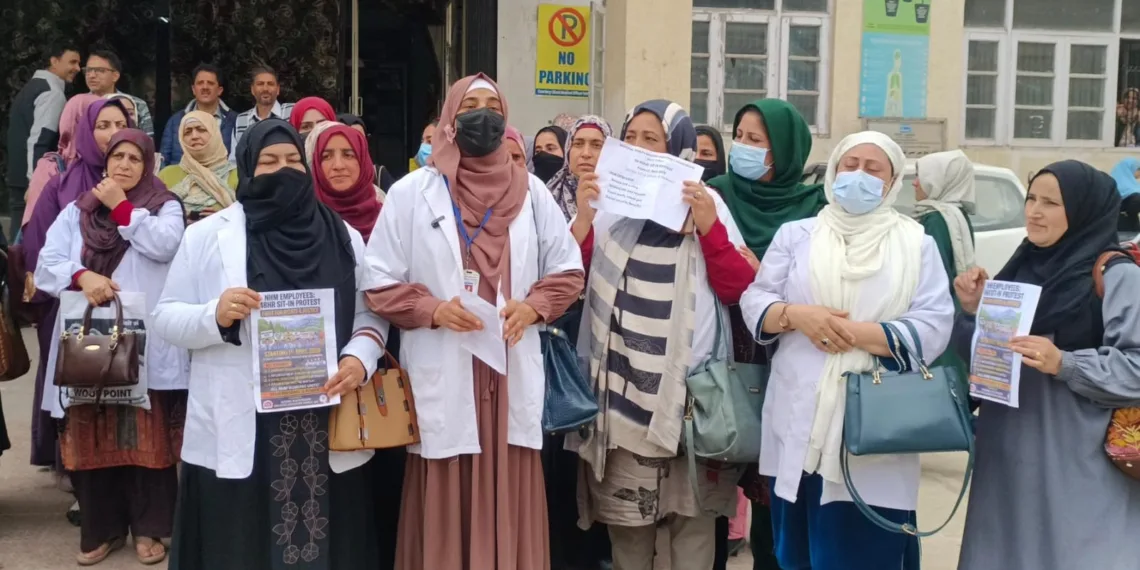 NHM Employees Continue Protest for Second Day at Trauma Hospital Pattan, Demand Fair Pay and Timely Salaries