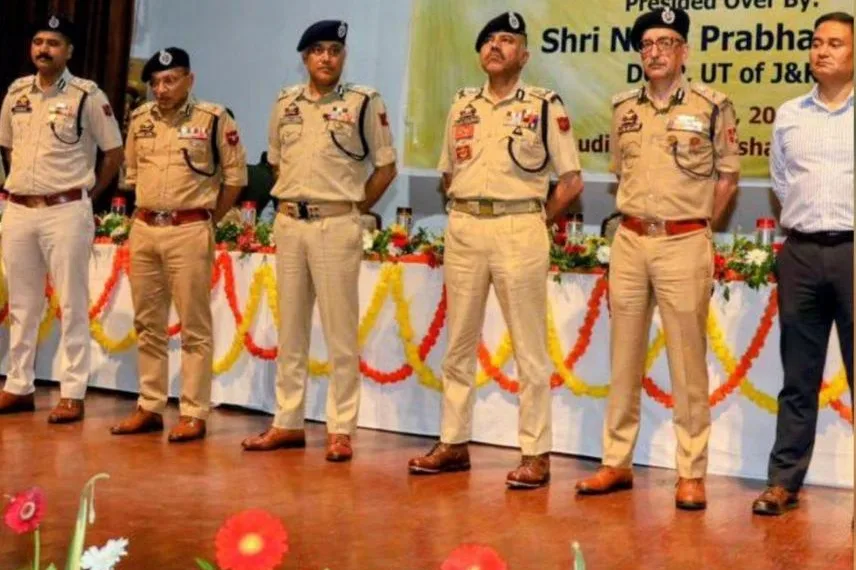 “Serve with Integrity, Uphold Professionalism”: J&K DGP Nalin Prabhat to Jammu Zone Personnel