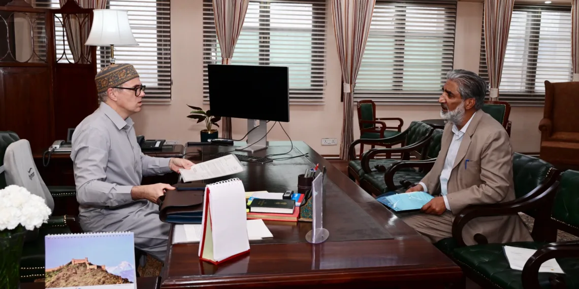 MLA Shopian Raises Hailstorm Damage Issue with CM, Seeks Relief for Apple Growers