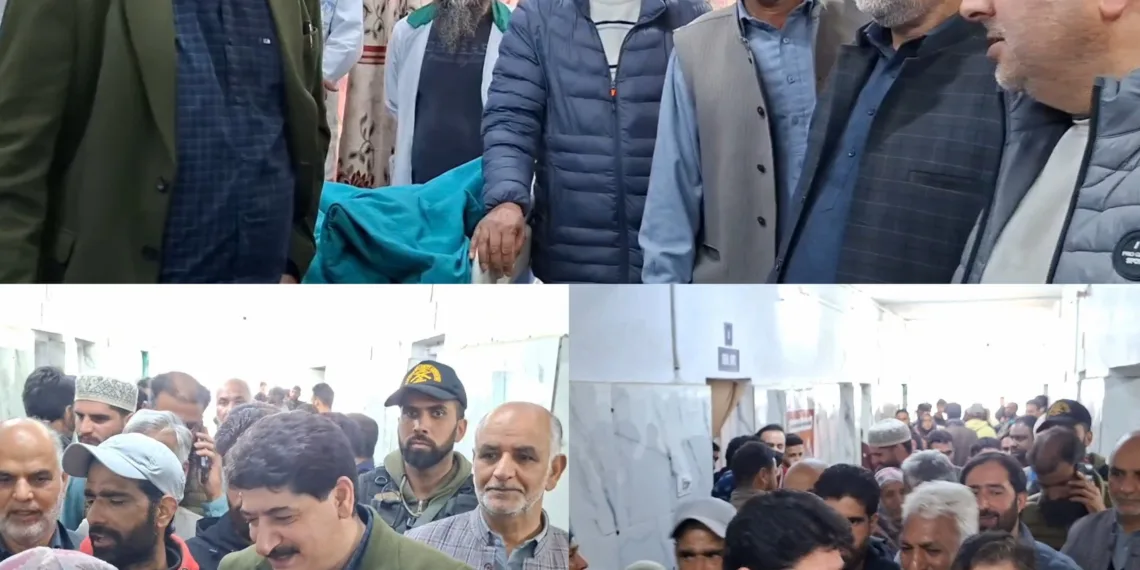 MLA Sonawari Visits Sumbal CHC, Reviews Healthcare Services; Offers Condolences to Bereaved Family