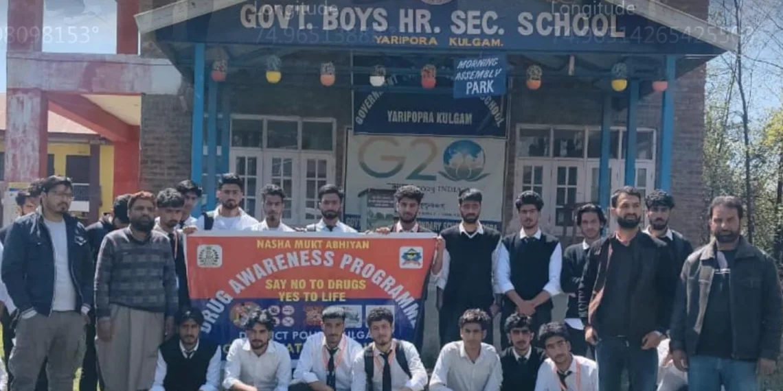 Kulgam Police Steps Up Anti-Drug Campaign with Awareness Drives, Inspections Across District