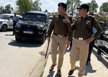 DIG Traffic Kashmir Cracks Down on Congestion, Conducts City-Wide Review in Srinagar