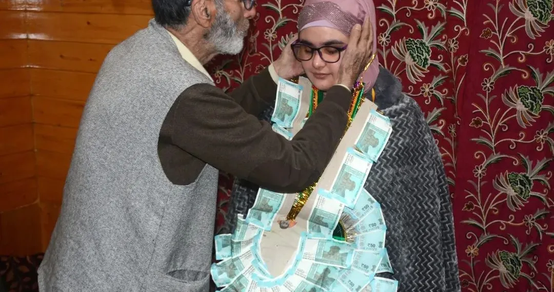 Visually Impaired Srinagar Girl Scores 95% in Class 10 CBSE, Sets Example of Determination