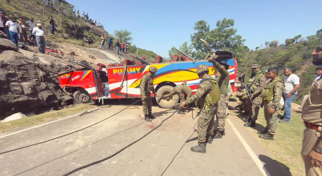 Army Leads High-Risk Rescue as Bus Falls Into Gorge in Udhampur