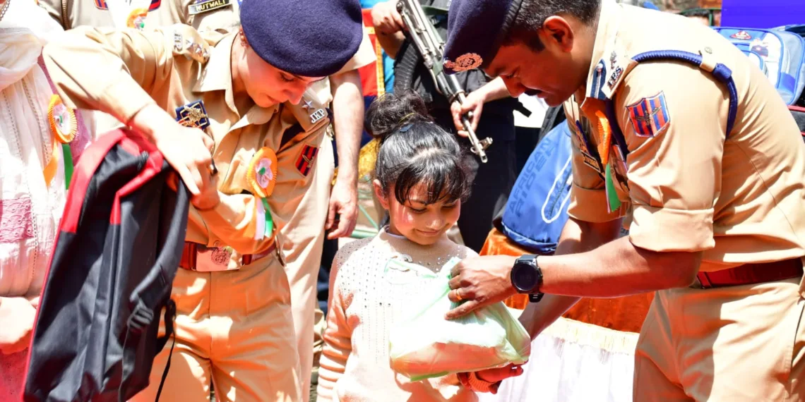 Srinagar Police Distributes School Supplies to EWS Children Under Civic Action Programme
