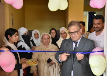 Director Colleges Unveils Upgraded Labs at GCW Srinagar, Pushes for Research-Driven Learning
