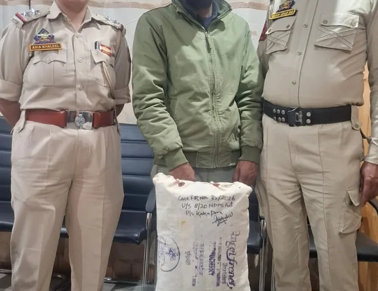Pulwama Police Apprehends Drug Peddler; Contraband Recovered; FIR Registered