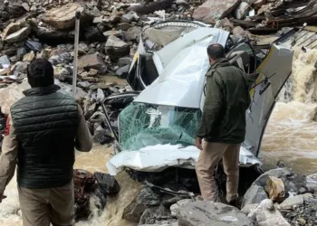 2 Dead, 2 Still Missing at Mughal Road after Vehicle Plunges into Nallah