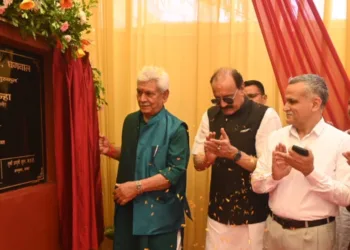 LG Sinha Inaugurates Sanskrit Gurukul in Ghagwal, Pushes Cultural Renaissance with Modern Education Blend