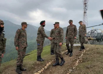 Northern Army Commander Reviews Security Situation, Counter-Terror Operations in Poonch