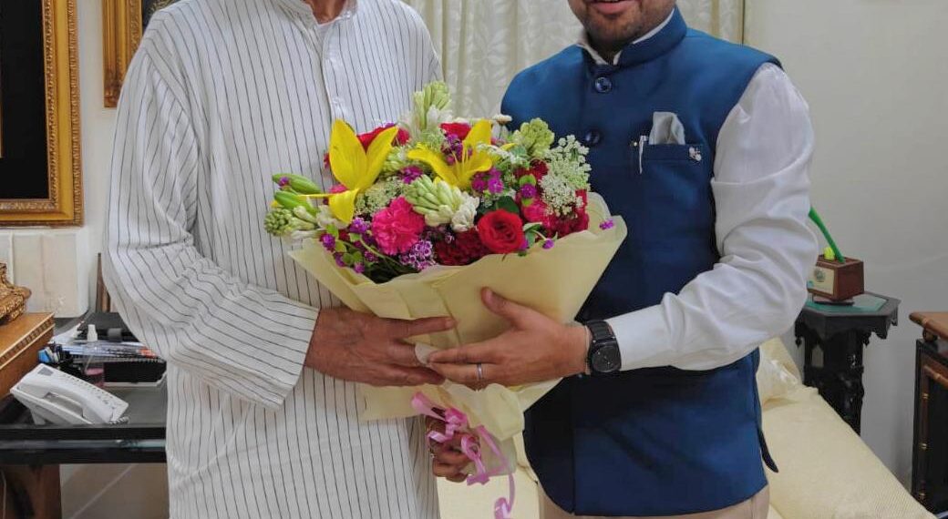 NATF National Chairman Vishal Chopra Meets Former Chief Minister J&K Ghulam Nabi Azad
