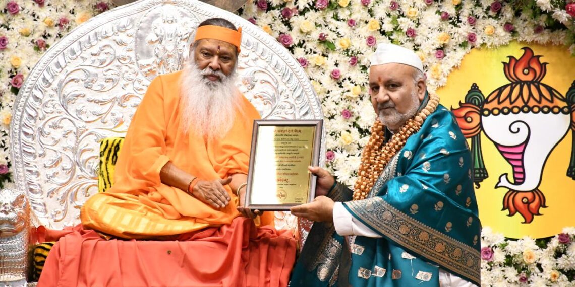 Ravinder Pandita Conferred with Prestigious “Dharam Bandhu Award” in Mysuru; Receives Citation and ₹1 Lakh Cash Prize