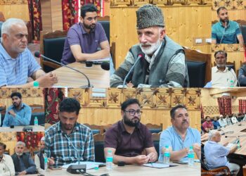MLA Beerwah Dr. Shafi Ahmad Wani Reviews Water Supply Services, Stresses Conservation of Water Resources