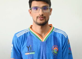 Shopian’s Waseem Ahmad Bakshi Selected for Indian Para Cricket Team, Meets DC