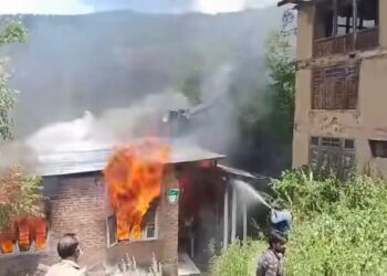 Fire Breaks Out at Jamia Masjid Ahl-e-Hadees in Shangus, No Casualties Reported