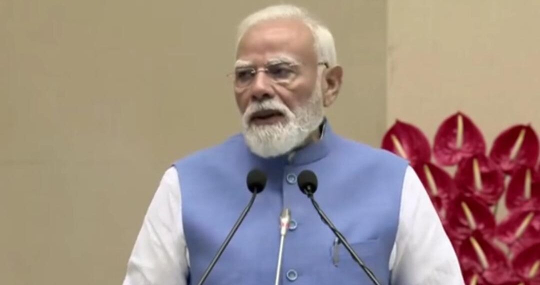 PM Modi Disburses ₹2,400 Crore Under Rozgar Scheme, Says India’s Youth Will Lead Global Growth