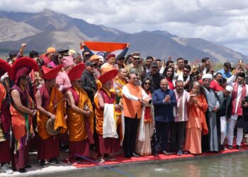 Sindhu Kumbh Draws Global Participation as 5,000 Pilgrims Gather at Sacred Sindhu Ghat