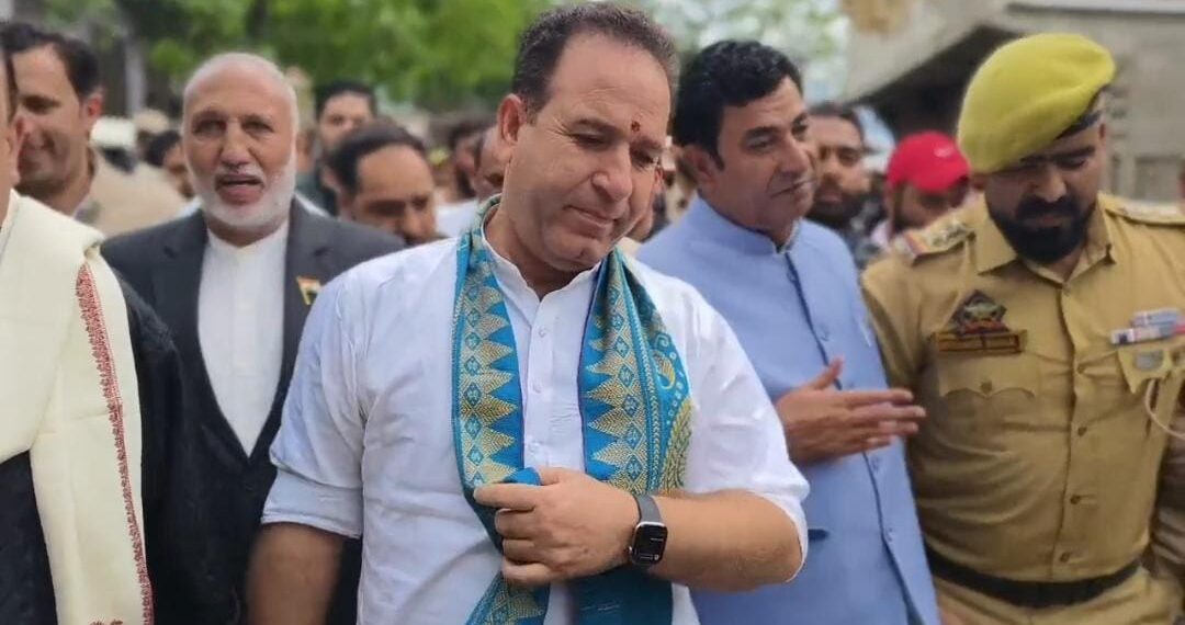 HM Amit Shah Spoke to Martyred Policeman’s Son, Assured Full Support: LoP Sunil Sharma