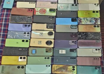 Railway Police Mazhama Bust Stolen Mobile Racket, Recover 59 Smartphones