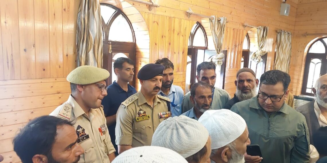 15,000 Devotees Attend 548th Urs of Hazrat Makhdoom Sahib at Tujar Sharief