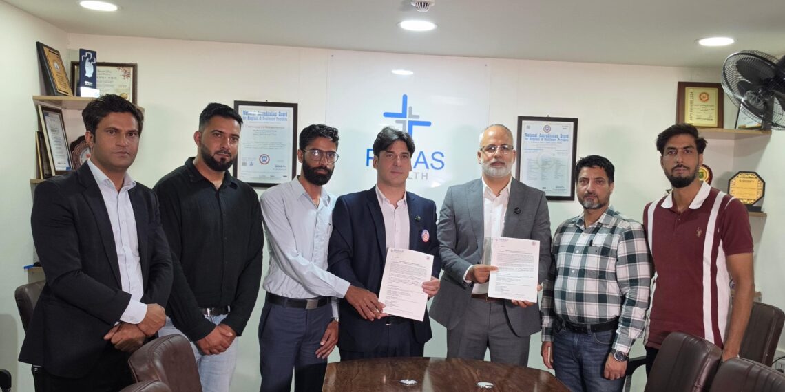 PARAS Health Srinagar, Indian Association of Physiotherapists Join Hands to Advance Rehabilitation Care in J&K