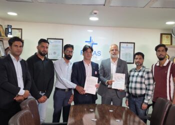PARAS Health Srinagar, Indian Association of Physiotherapists Join Hands to Advance Rehabilitation Care in J&K