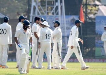 J&K Begin 279-Run Chase, Need 262 More to Win Irani Cup