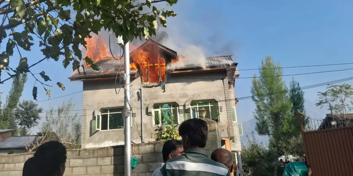 Fire Engulfs Residential House in Gasso Hazratbal