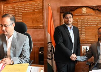 M. Shahid Saleem assumes charge of DC Shopian