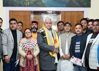 20-member delegation of Padari Tribe calls on Lt Governor