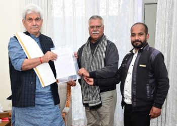 Former Minister calls on Lt Governor 