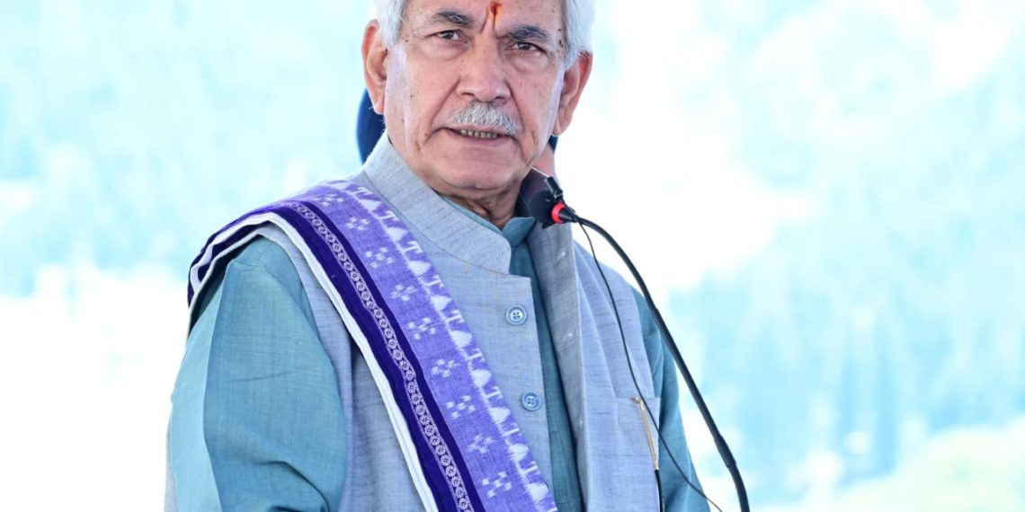 Lt Governor hands over Sarvottam Jeevan Raksha Padak to father of Martyr Mohammad Umar Dar