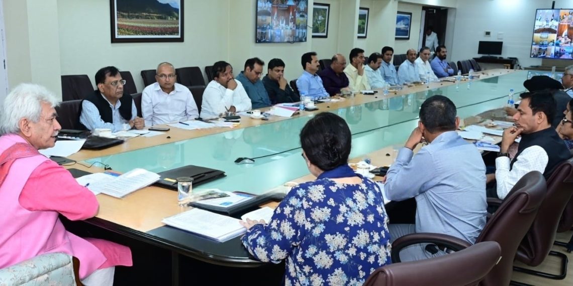 Lt Governor interacts with citizens, addresses the complaints filed on JK-IGRAMS