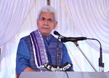 Lt Governor inaugurates International Buyer-Seller meet in Srinagar aimed at promoting the export of handloom & handicraft products