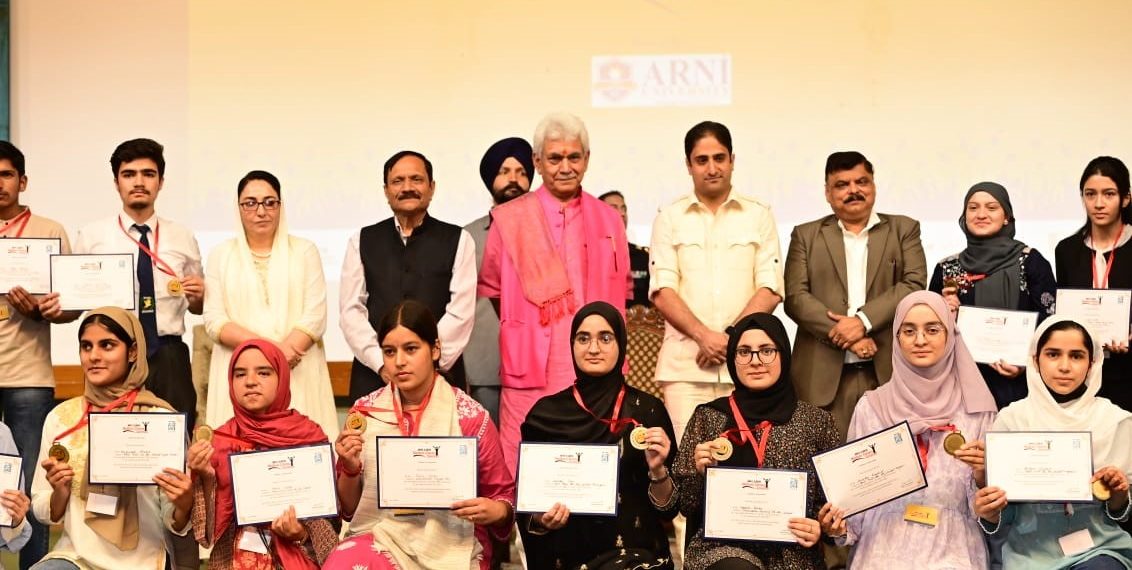 Lt Governor attends Amar Ujala’s Medhavi Chhatra Samman Samaroh in Srinagar