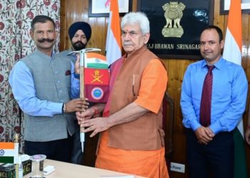 Lt Governor attends flag-in ceremony of JIM&WS Pahalgam’s Mountain Expedition-NUN-KUN