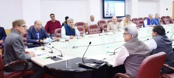 CM Omar Abdullah chairs meeting to review functioning of Estates department