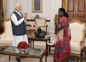 PM Modi Briefs President Murmu on Operation Sindoor