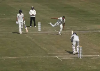 J&K Collapse for 120 as Madhya Pradesh Build 135-Run Lead in Ranji Trophy