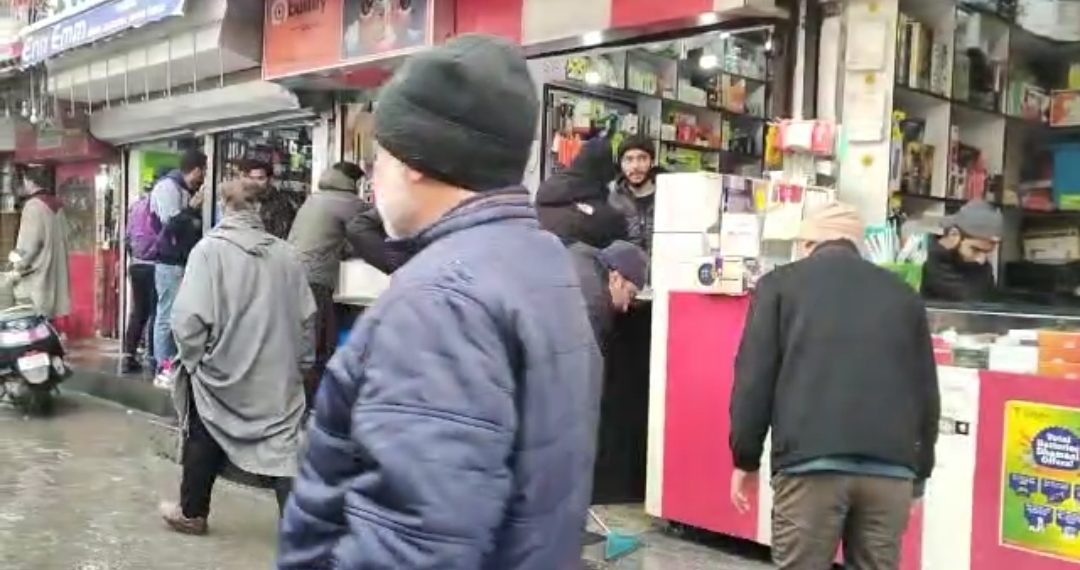 Shops that were sealed at Aftab Market in Srinagar reopened