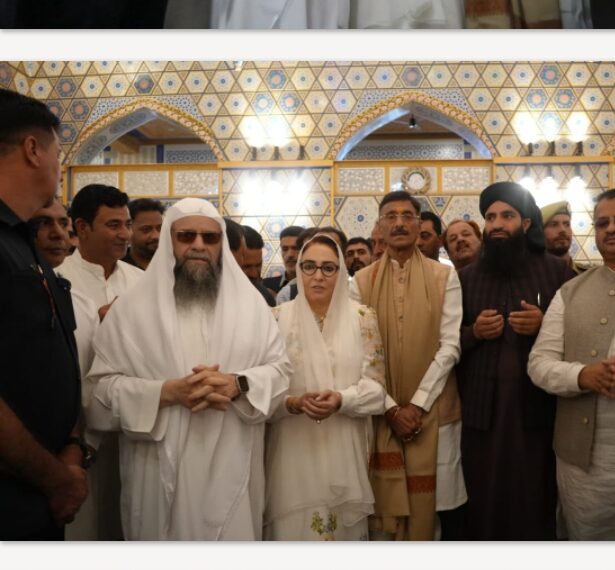 مرکزی وزیر سنجے سیٹھ نے حضرت بل کی تعمیر نو اور خوبصورتی کے لیے ڈاکٹر درخشاں کی ستائش کی